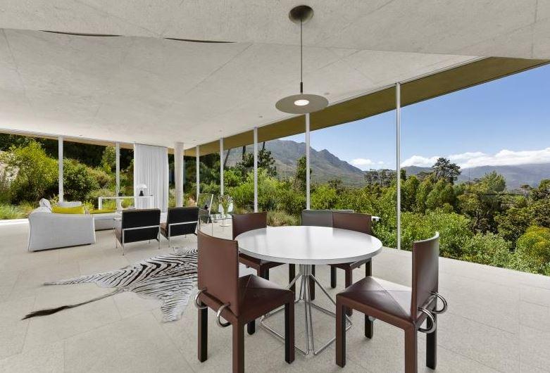 3 Bedroom Property for Sale in Zwaanswyk Western Cape